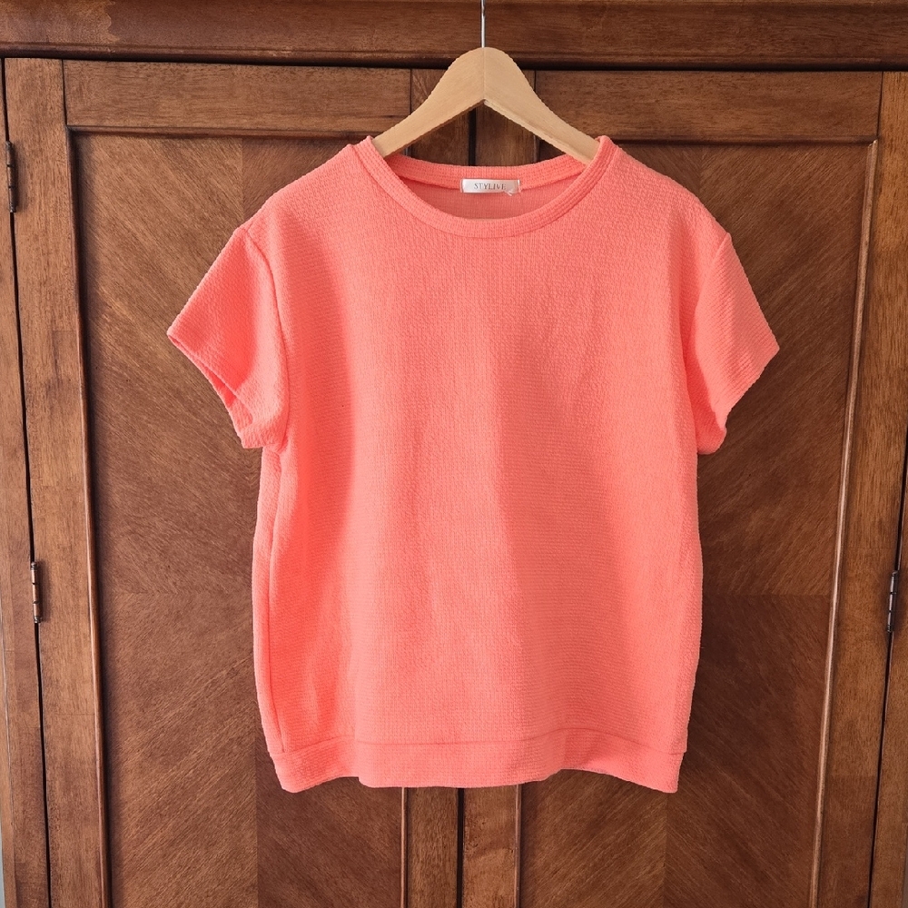 Coral Short Sleeve Top